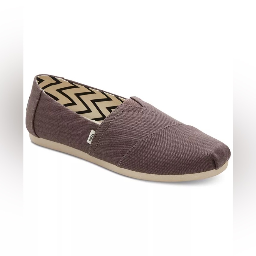♦️ TOMS slip on flats Sz 7 Ash Gray